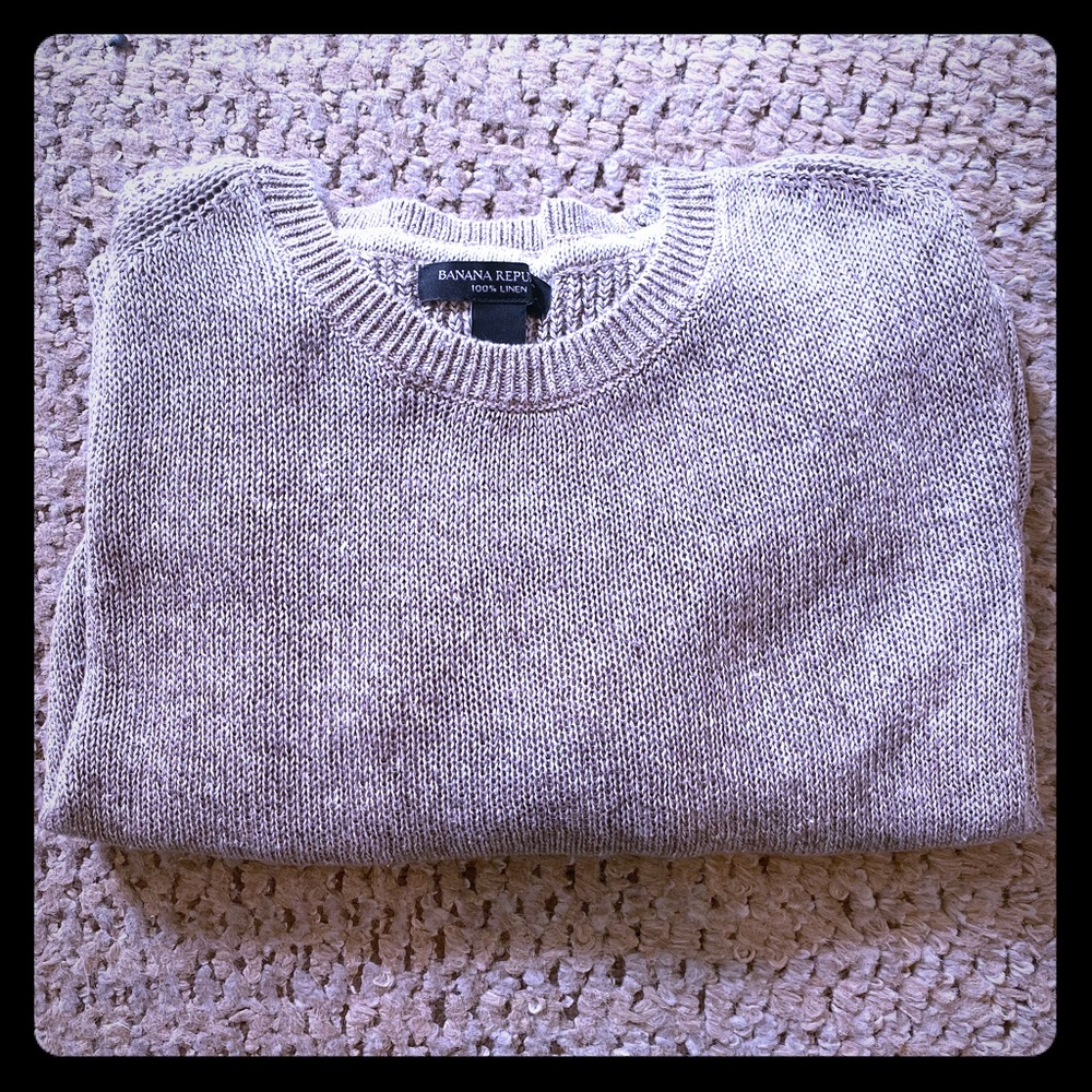 Banana Republic crew neck sweater